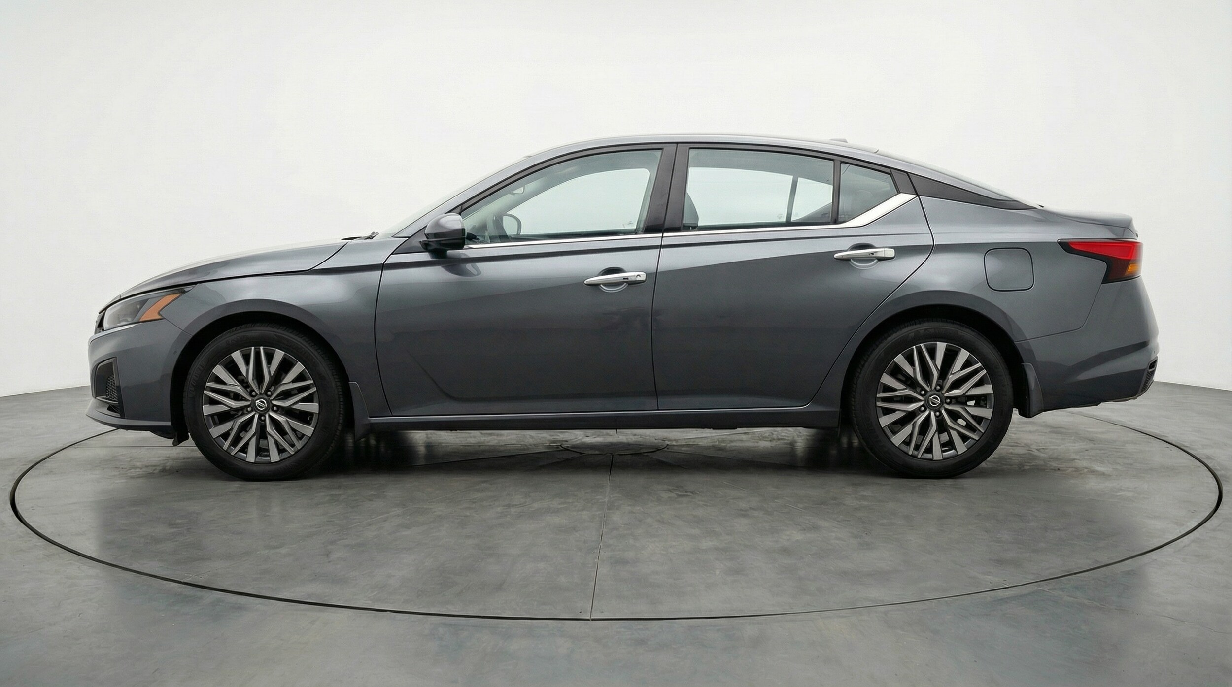 Thumbnail: 2025 Nissan Altima - 4