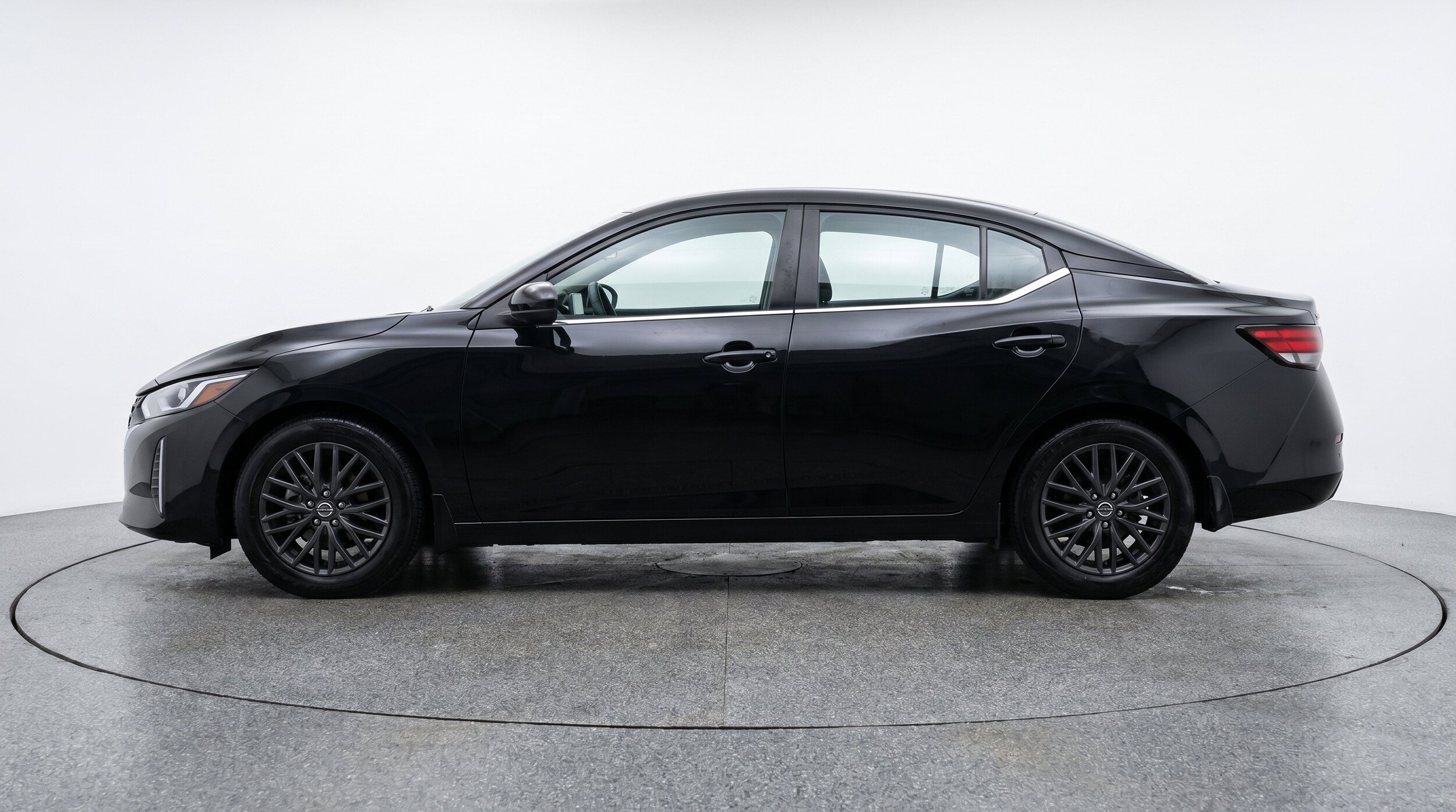 Thumbnail: 2025 Nissan Sentra - 5