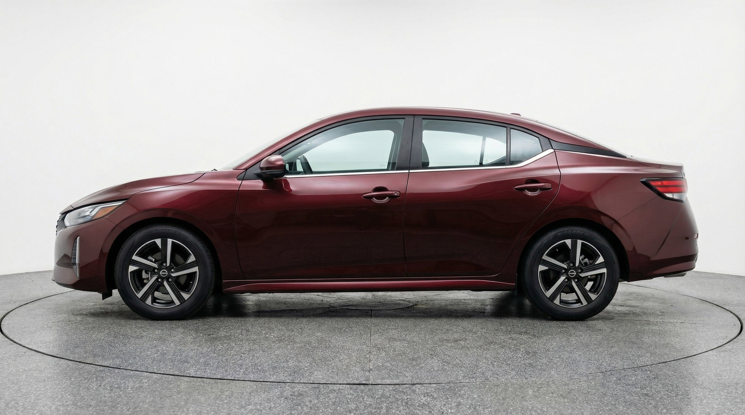 Thumbnail: 2025 Nissan Sentra - 5