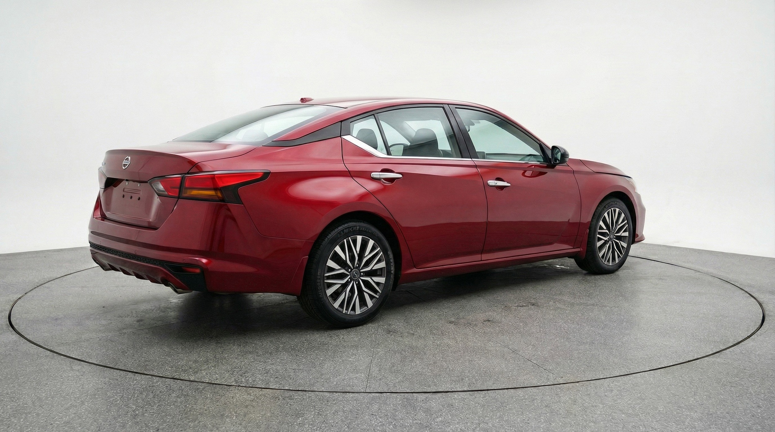 Thumbnail: 2025 Nissan Altima - 9