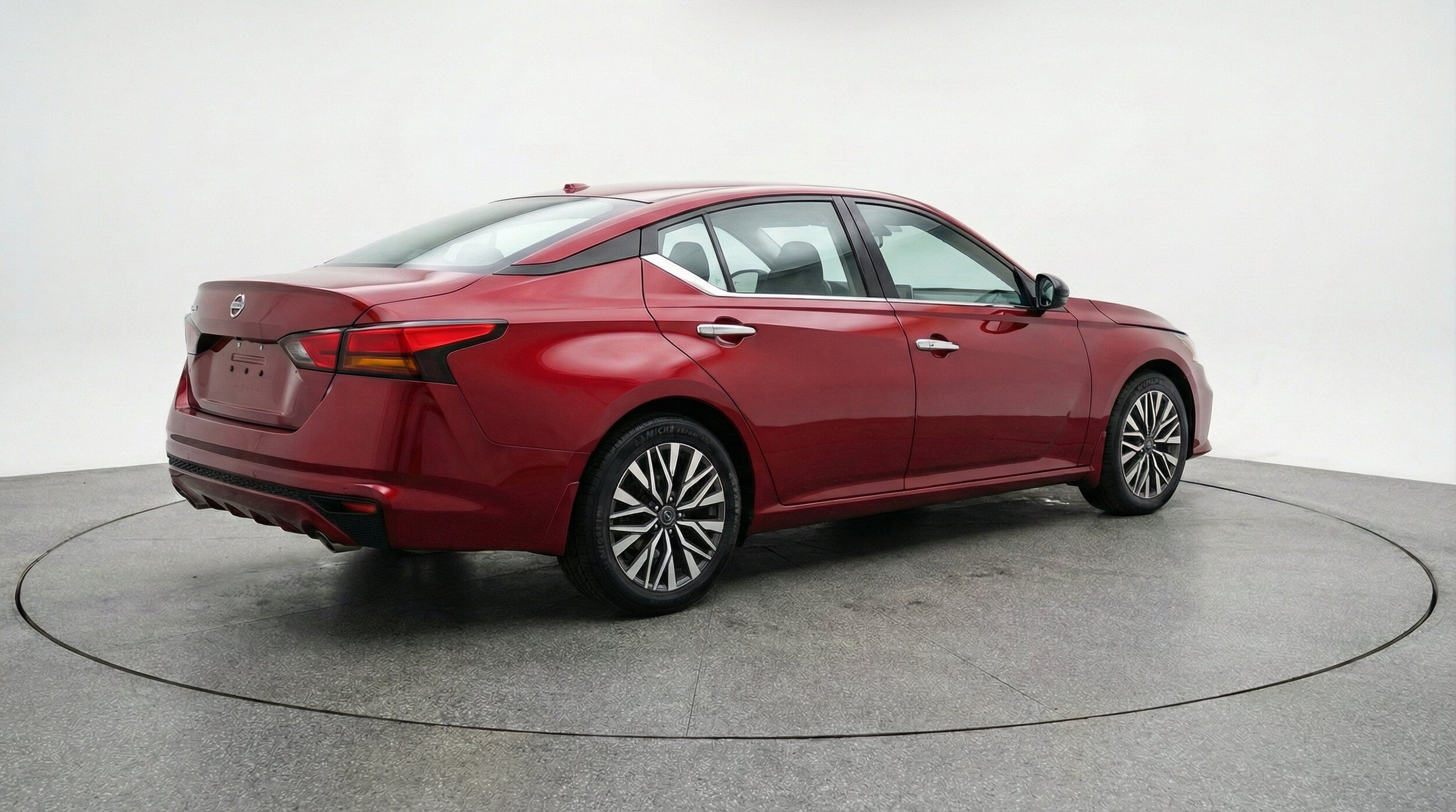 Thumbnail: 2025 Nissan Altima - 9
