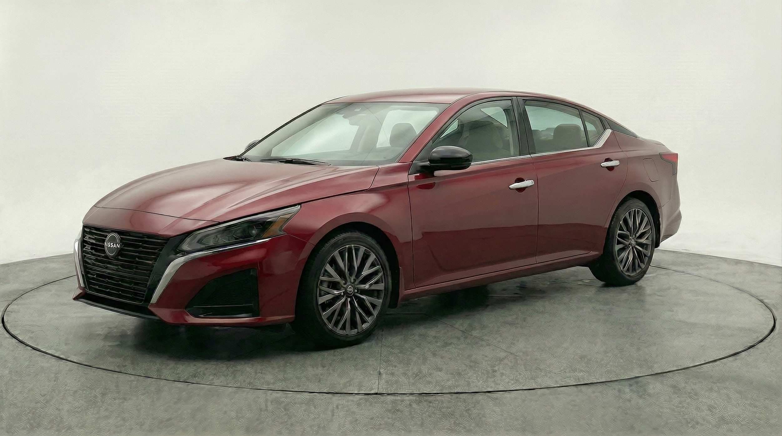 Thumbnail: 2025 Nissan Altima - 3