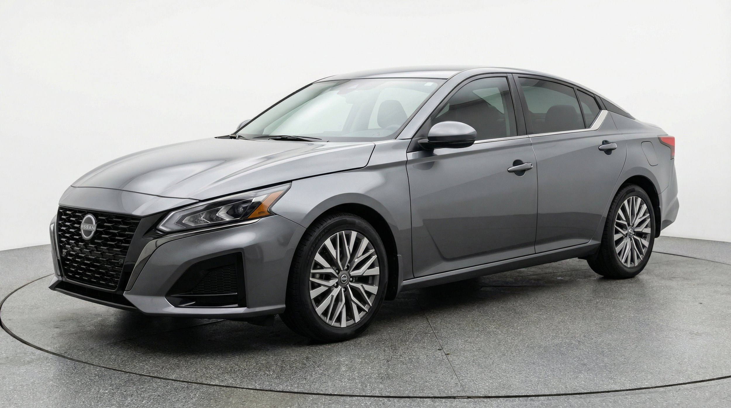 Thumbnail: 2025 Nissan Altima - 3
