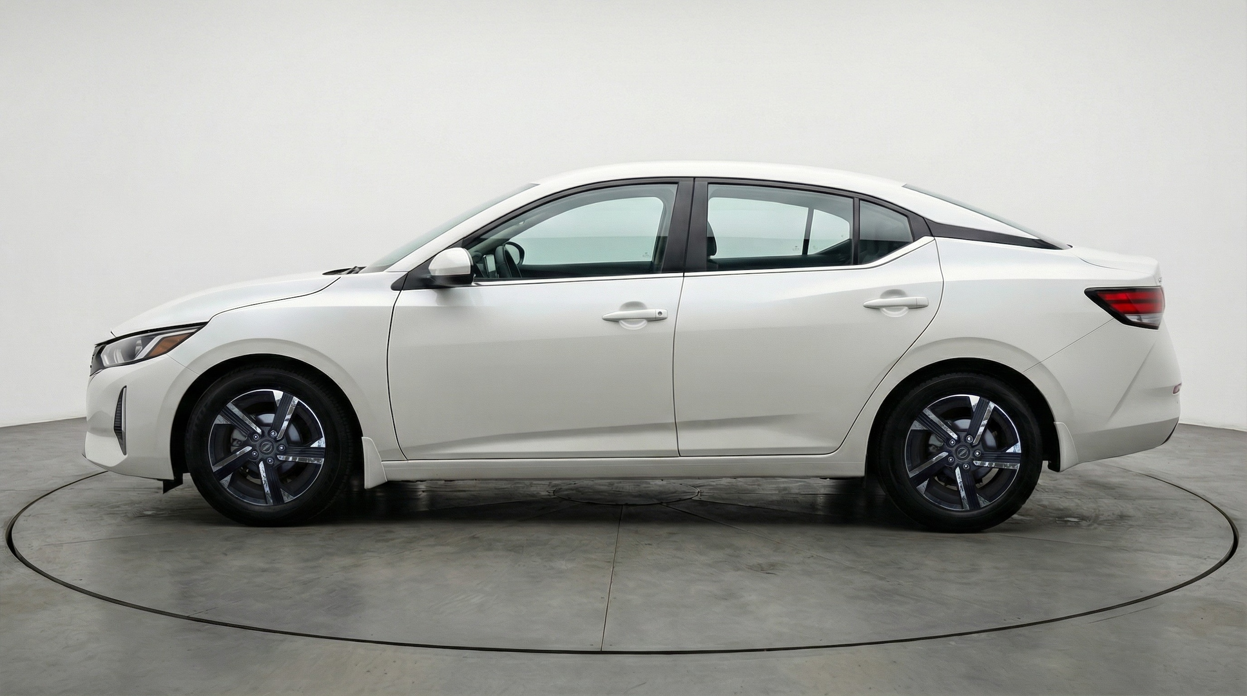 Thumbnail: 2025 Nissan Sentra - 4