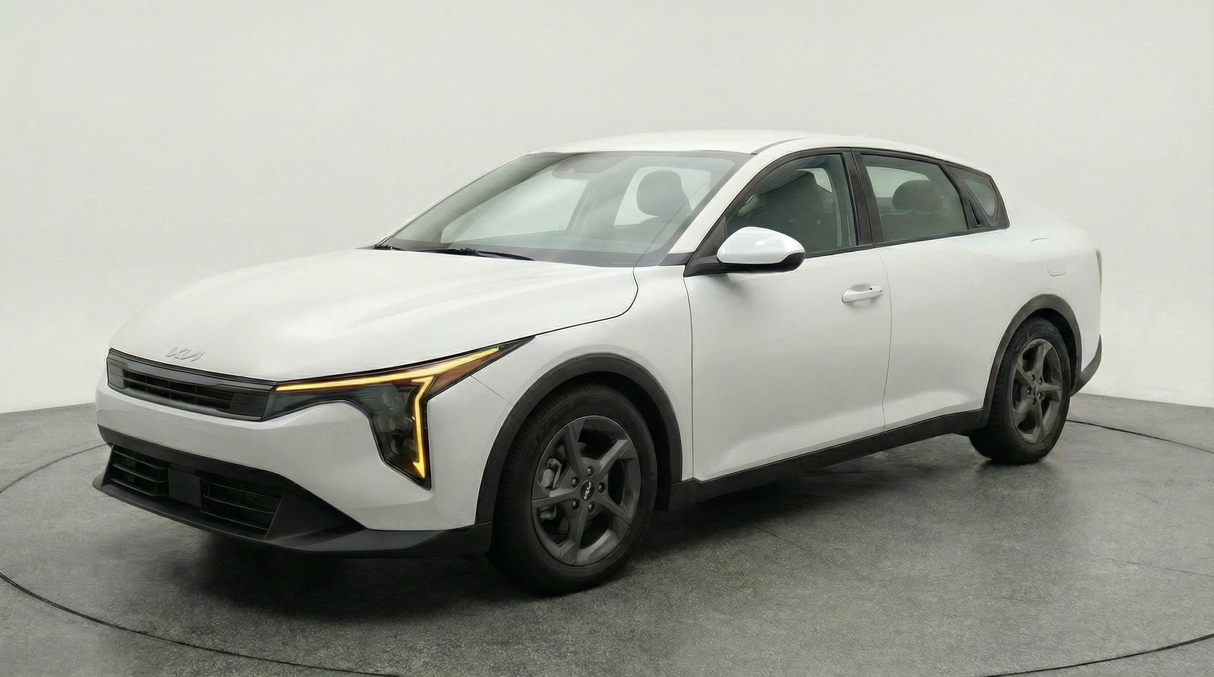 Thumbnail: 2025 Kia K4 - 3