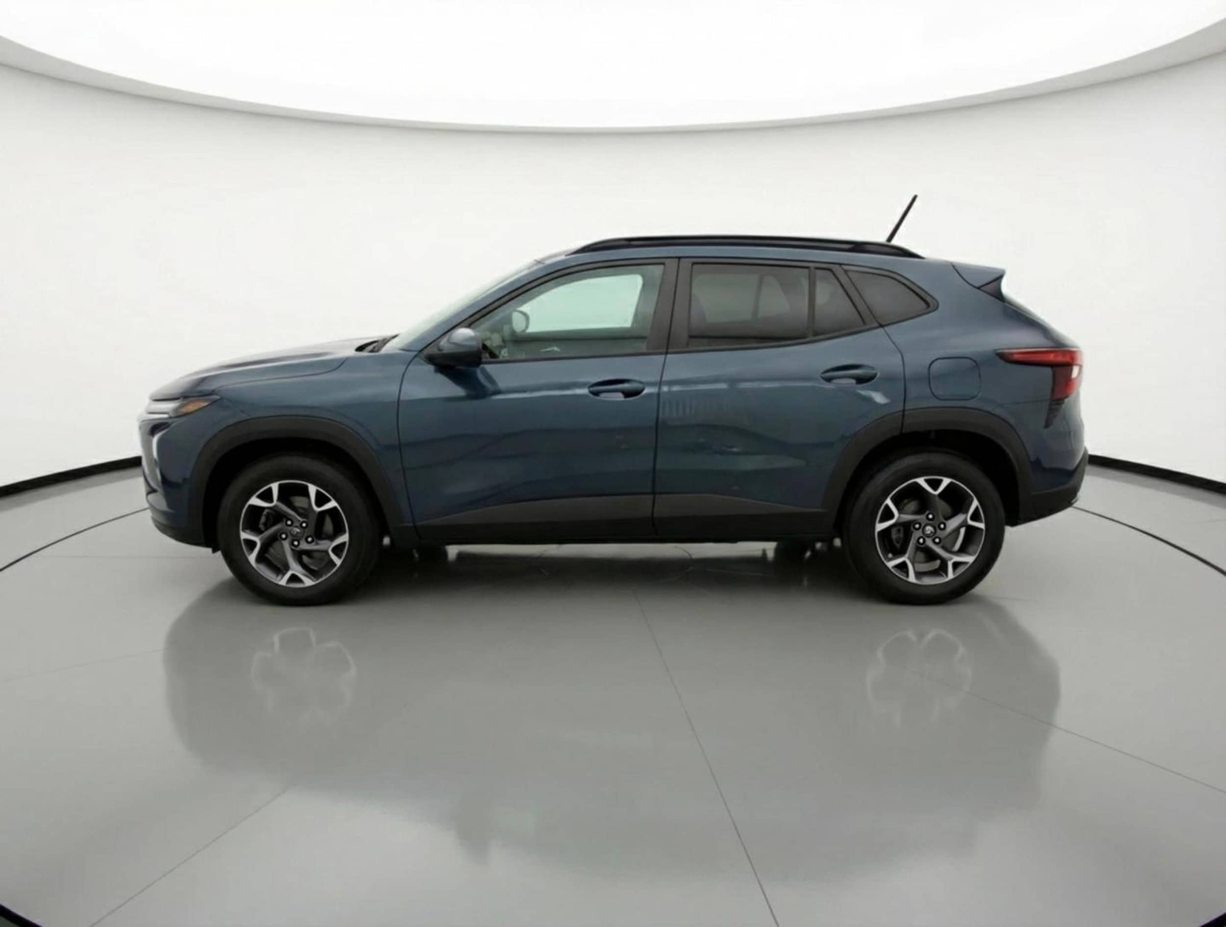 Thumbnail: 2025 Chevrolet Trax - 5