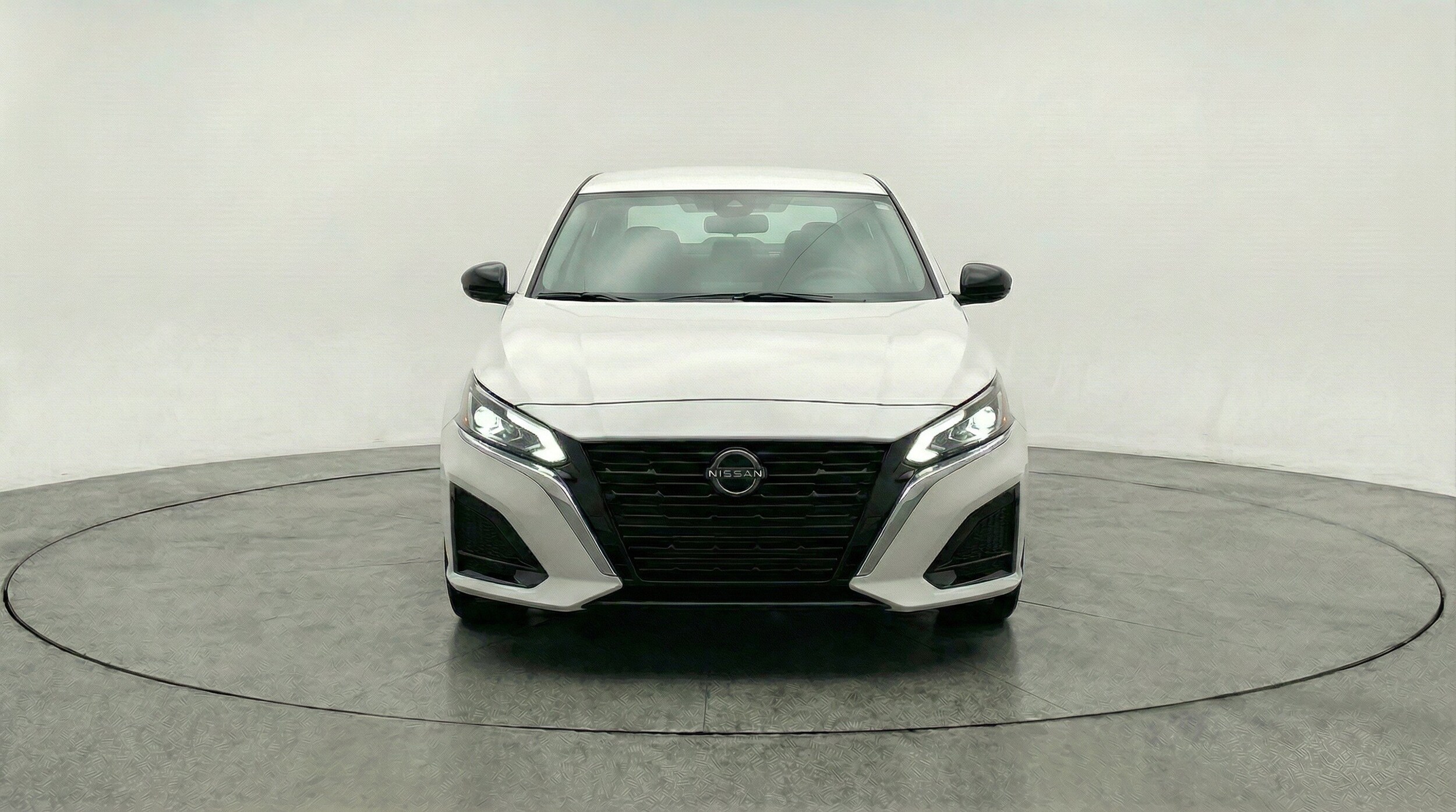 Thumbnail: 2025 Nissan Altima - 2