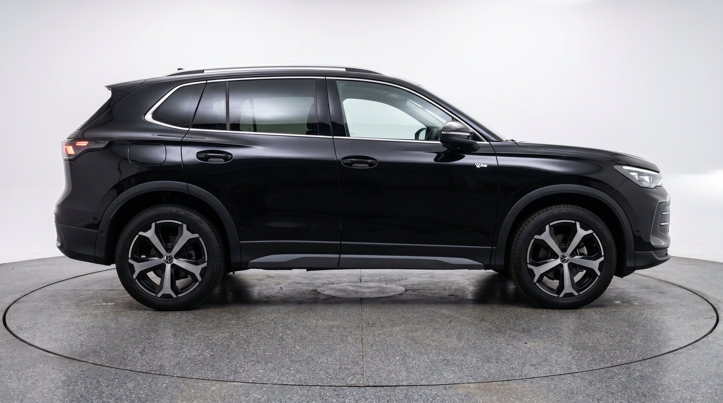 Thumbnail: 2026 Volkswagen Tiguan - 11