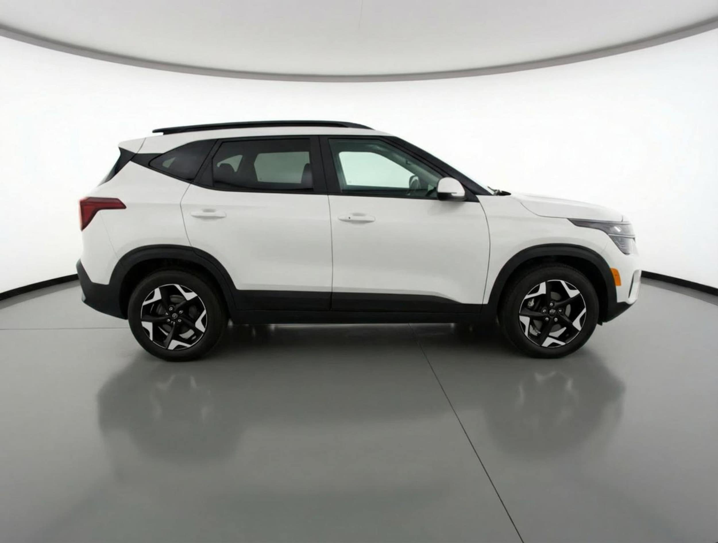 Thumbnail: 2025 Kia Seltos - 8