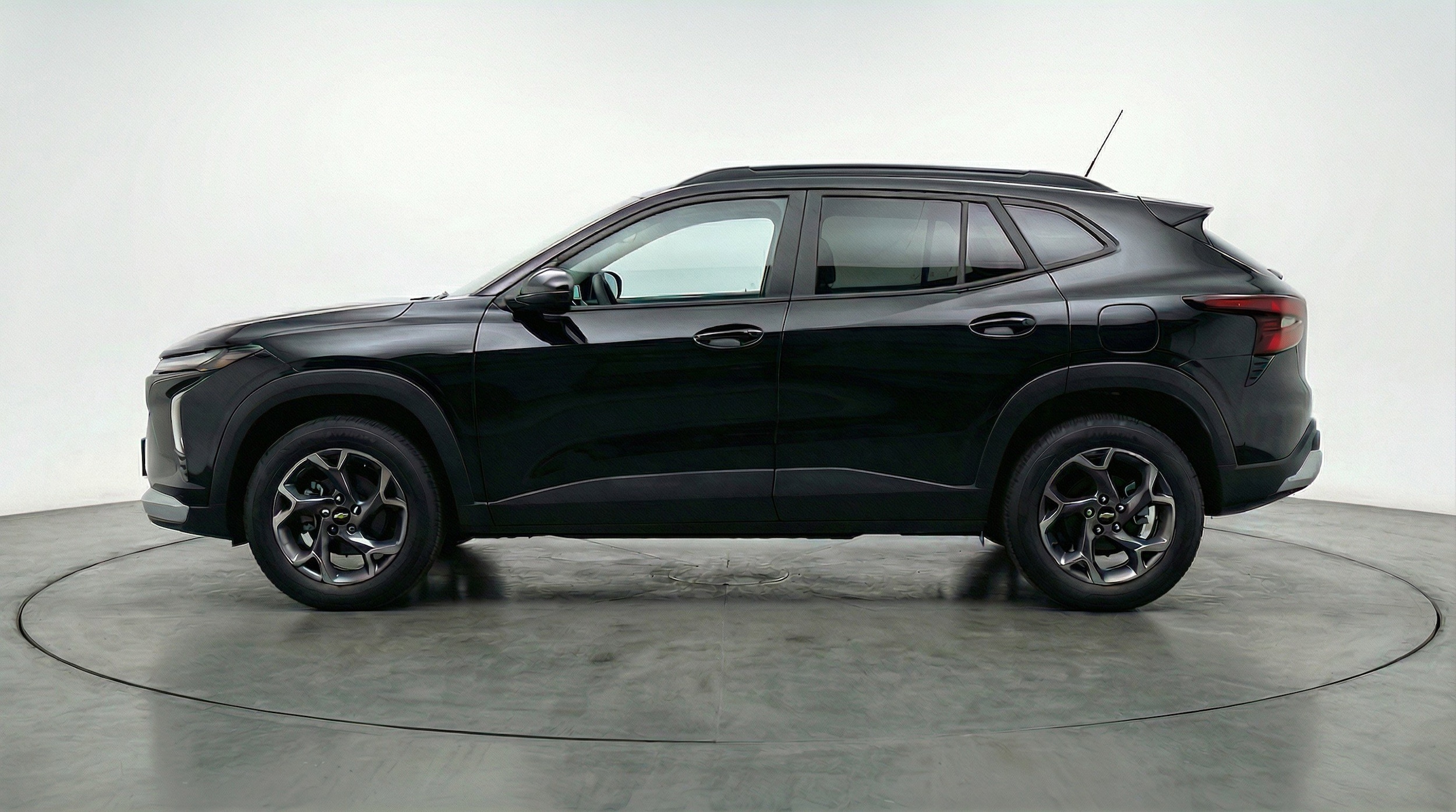 Thumbnail: 2025 Chevrolet Trax - 5