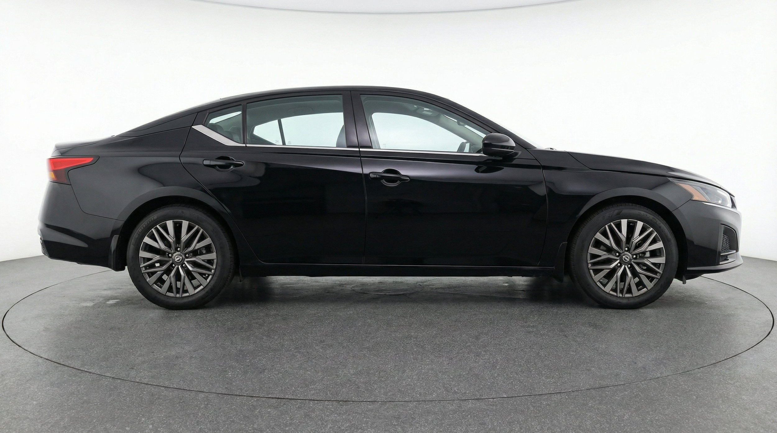 Thumbnail: 2025 Nissan Altima - 11