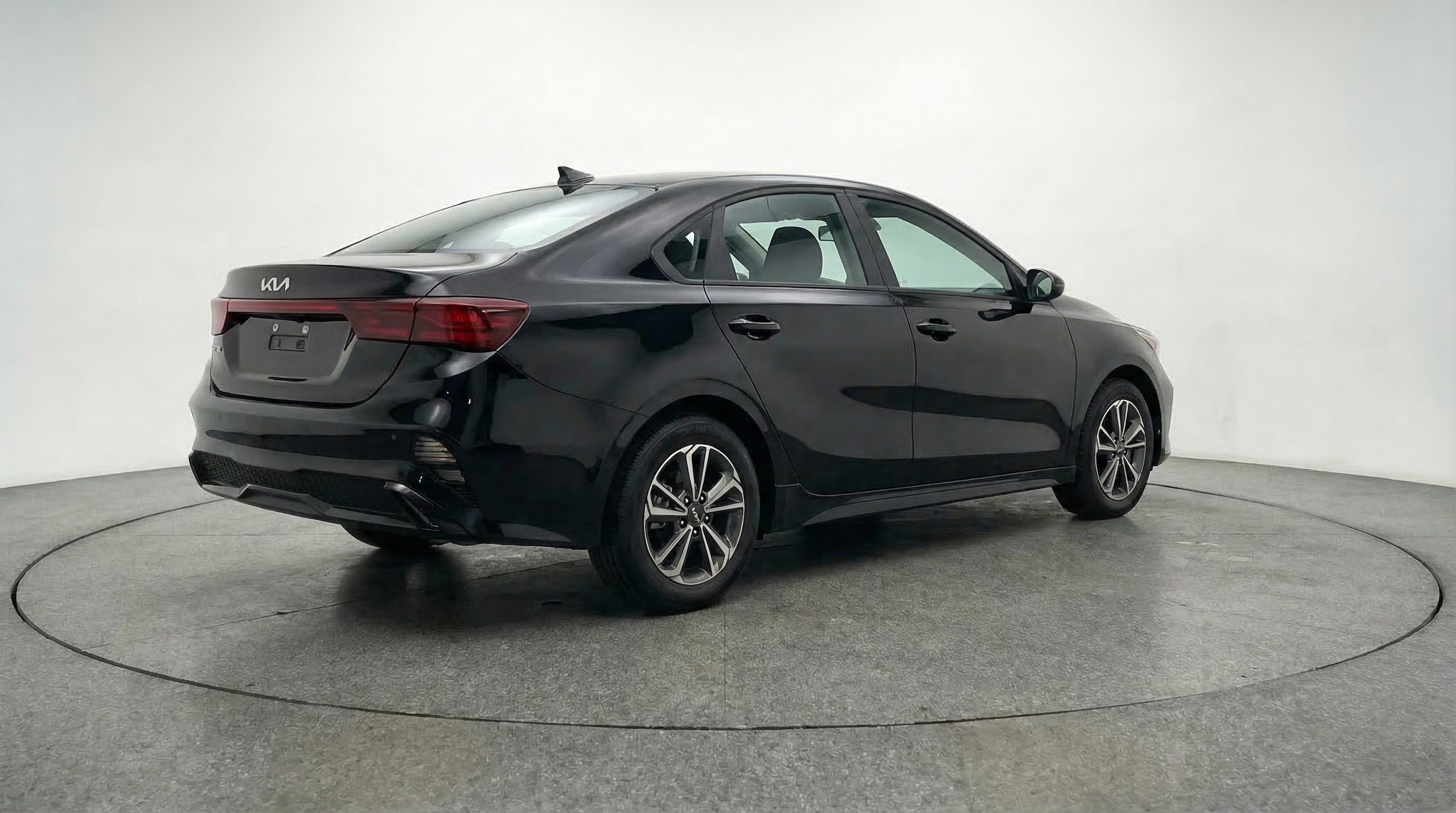 Thumbnail: 2024 Kia Forte - 7