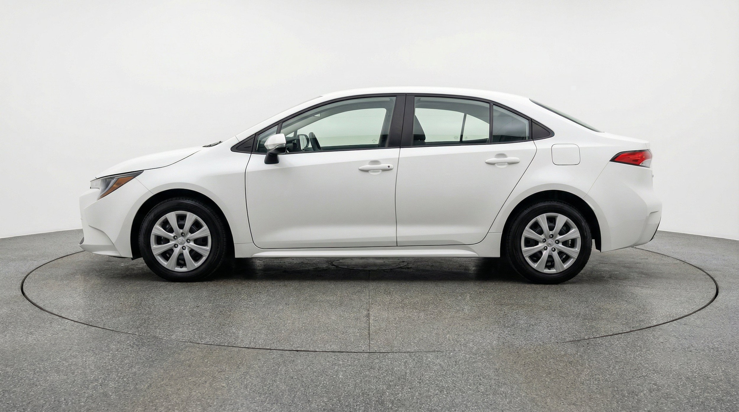 Thumbnail: 2025 Toyota Corolla - 5