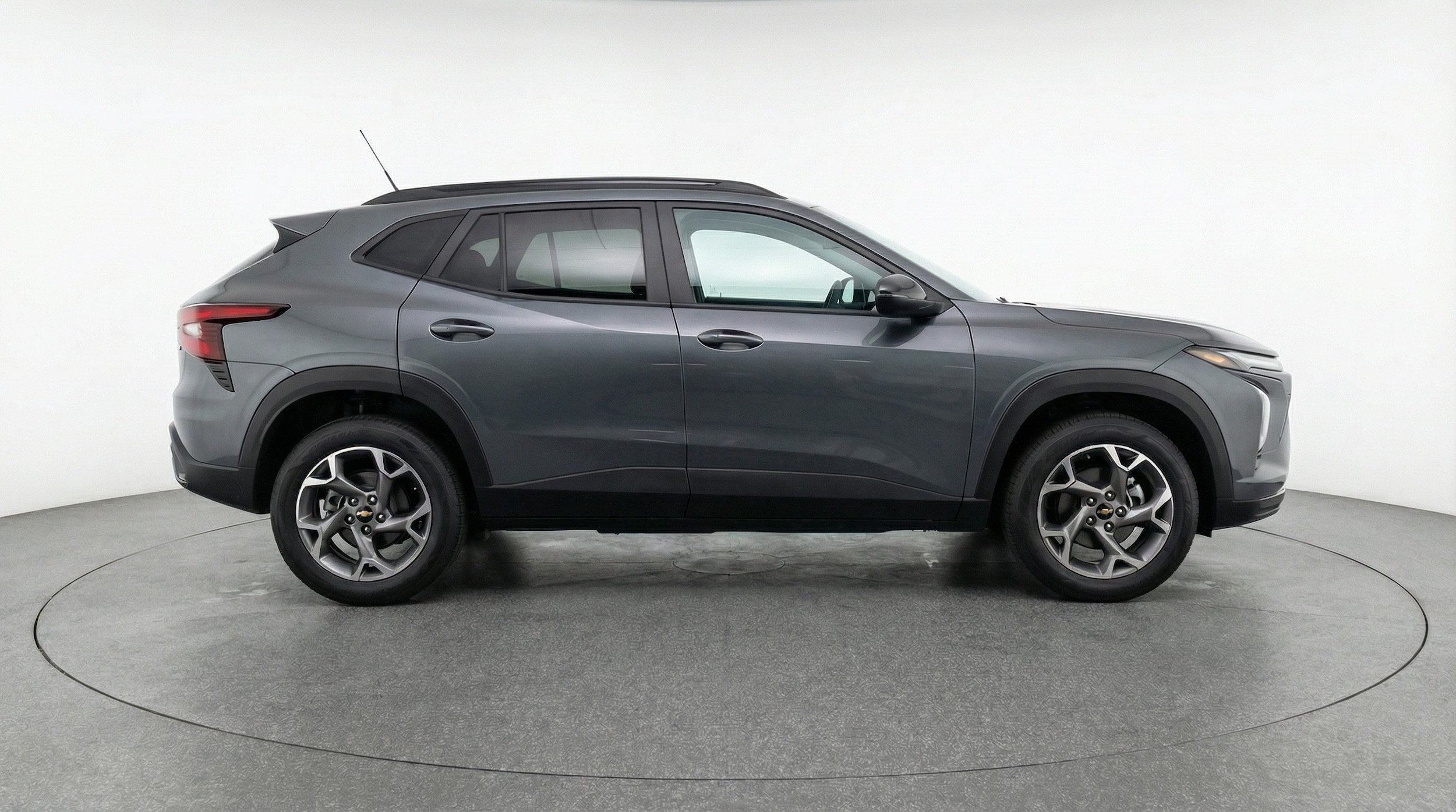 Thumbnail: 2025 Chevrolet Trax - 8