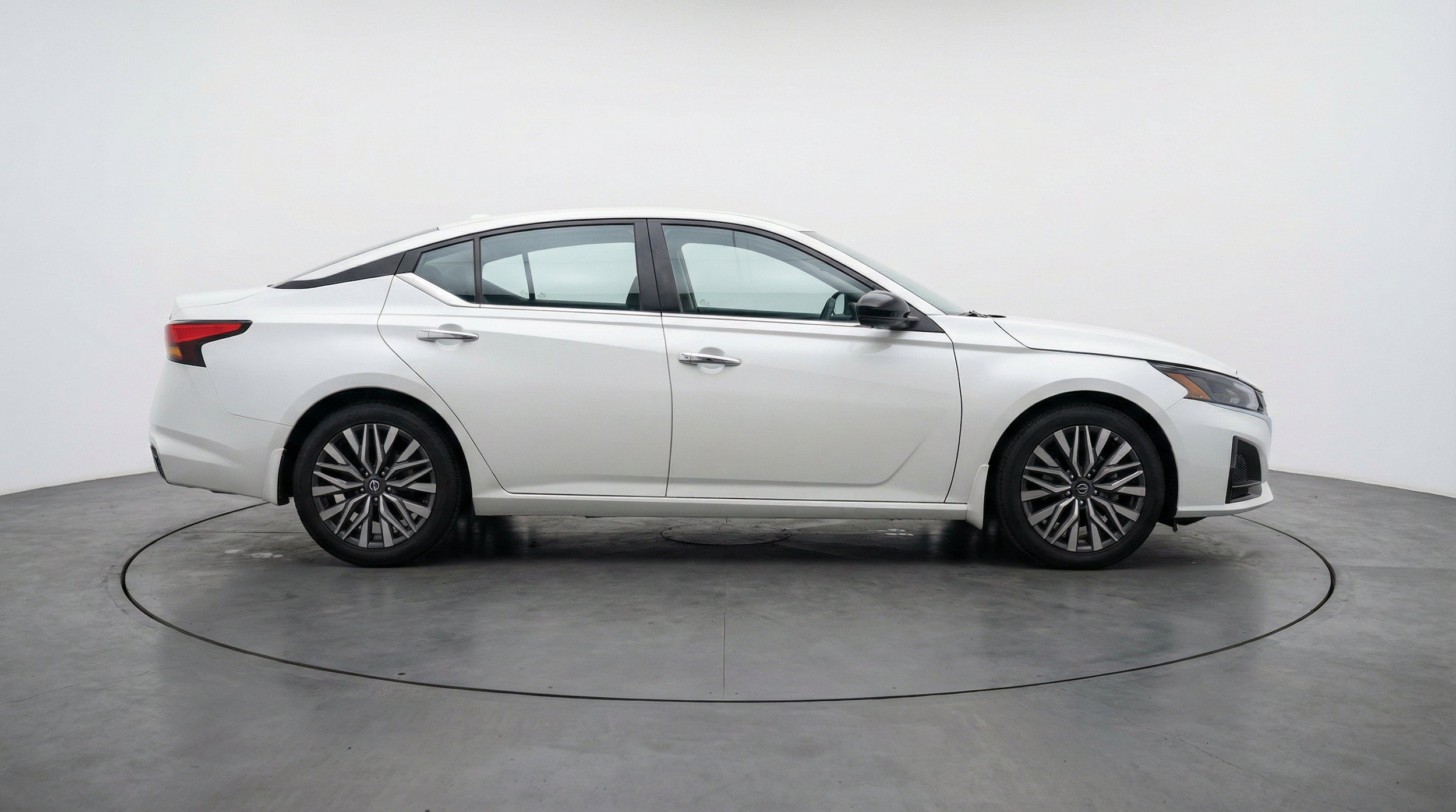 Thumbnail: 2025 Nissan Altima - 11