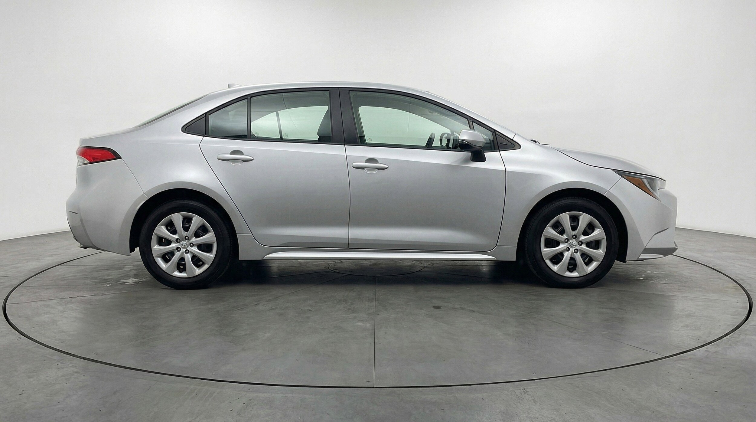 Thumbnail: 2025 Toyota Corolla - 11