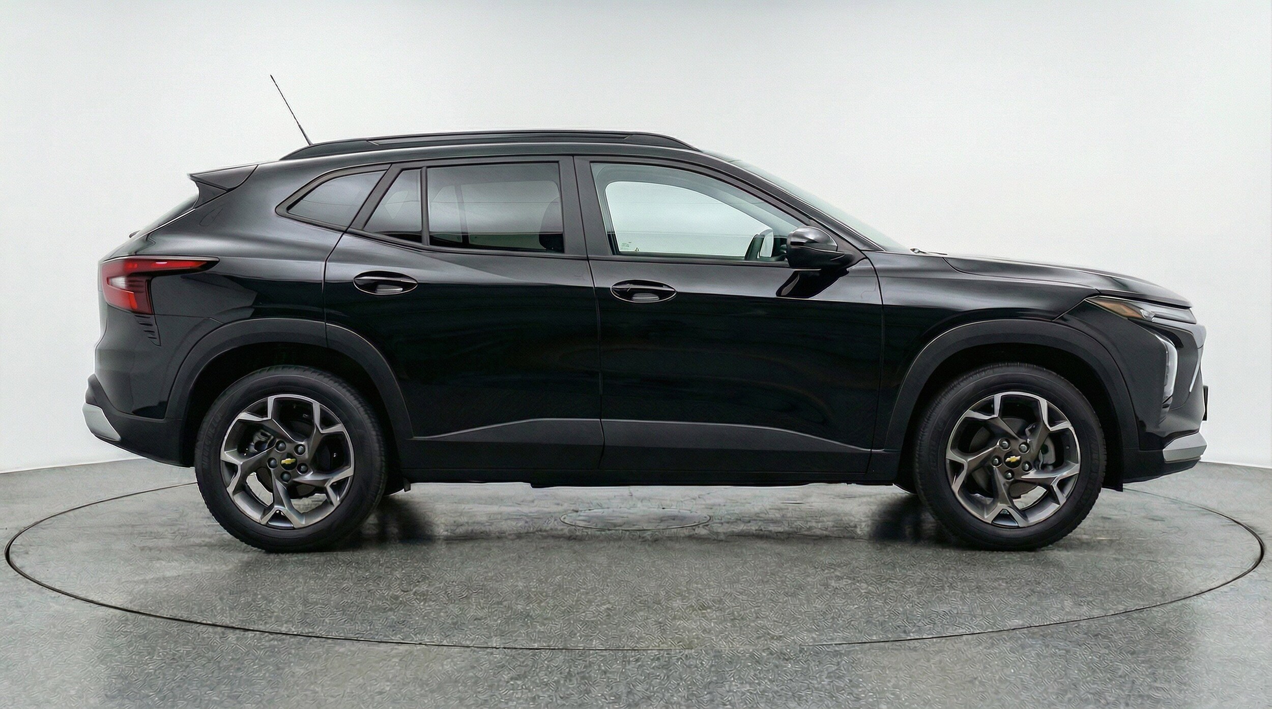 Thumbnail: 2025 Chevrolet Trax - 11