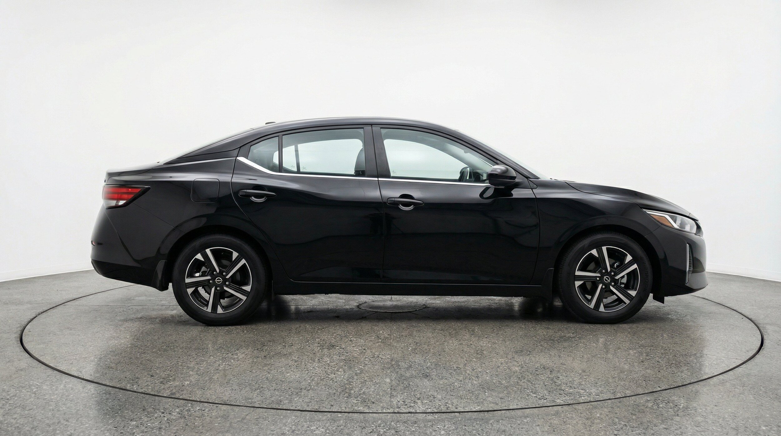 Thumbnail: 2025 Nissan Sentra - 11