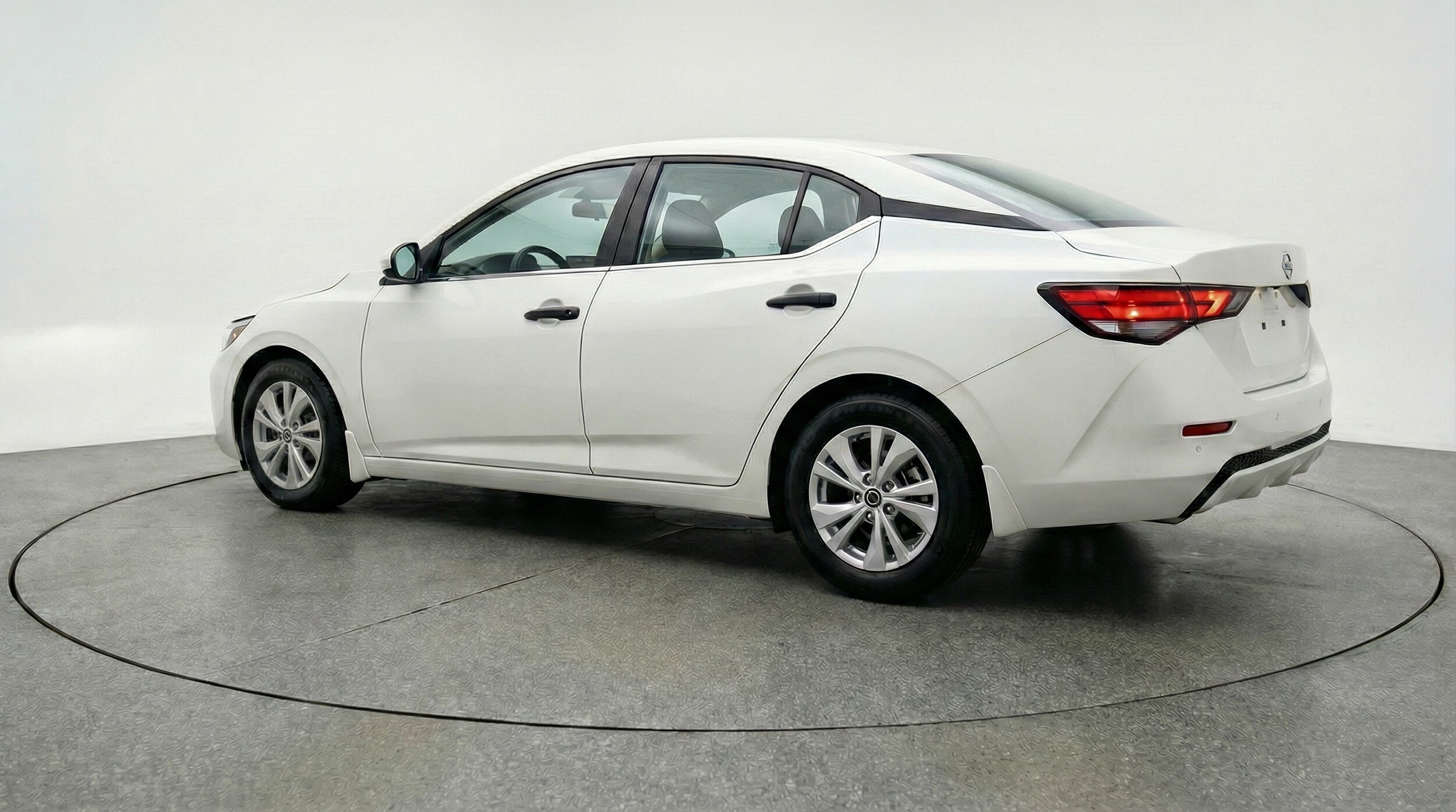 Thumbnail: 2025 Nissan Sentra - 5