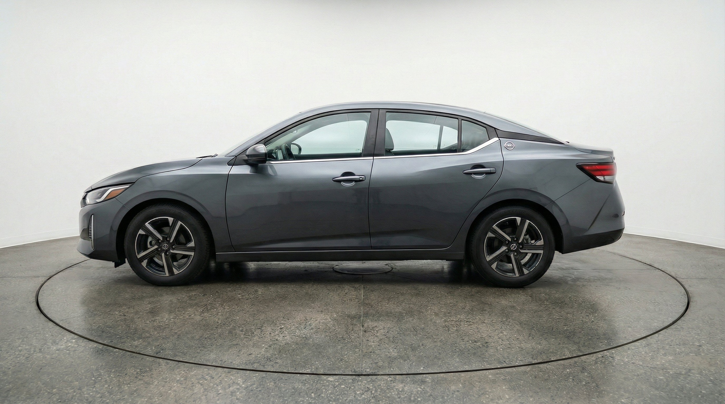 Thumbnail: 2025 Nissan Sentra - 5
