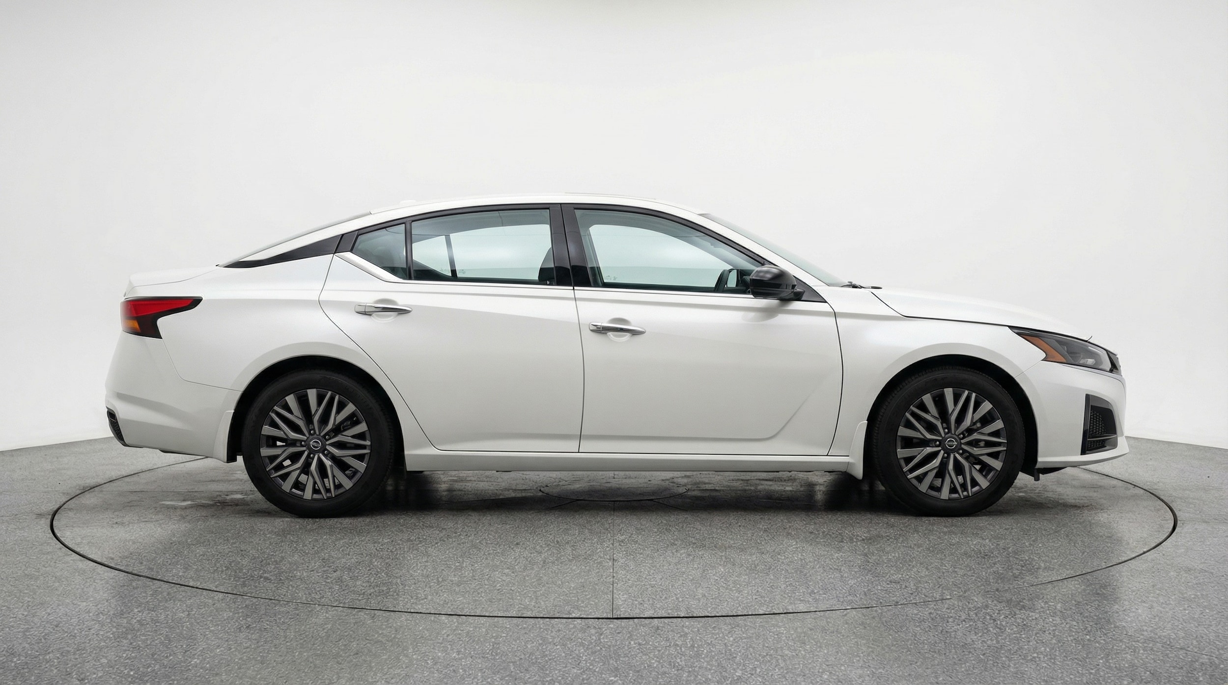 Thumbnail: 2025 Nissan Altima - 8