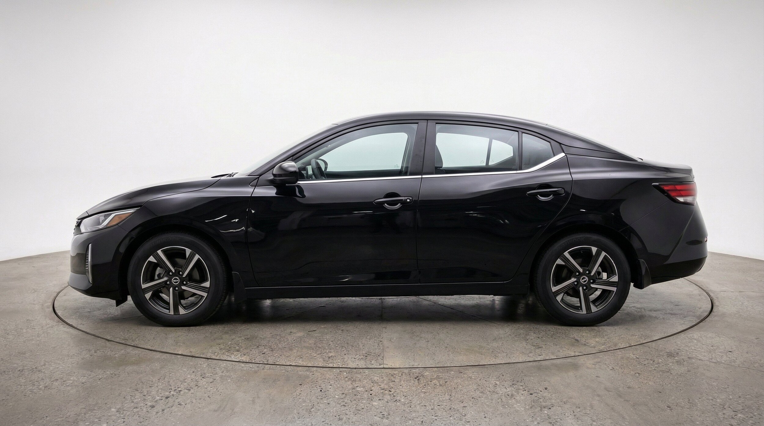 Thumbnail: 2025 Nissan Sentra - 5