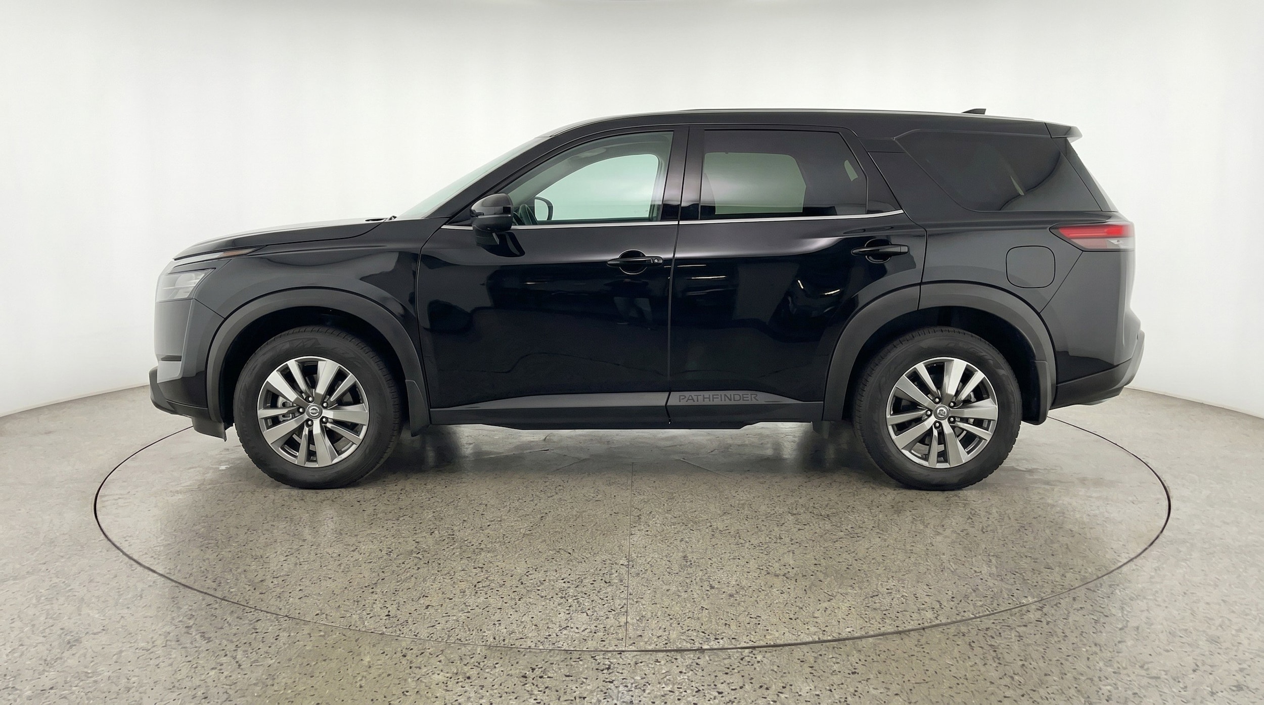 Thumbnail: 2025 Nissan Pathfinder - 5