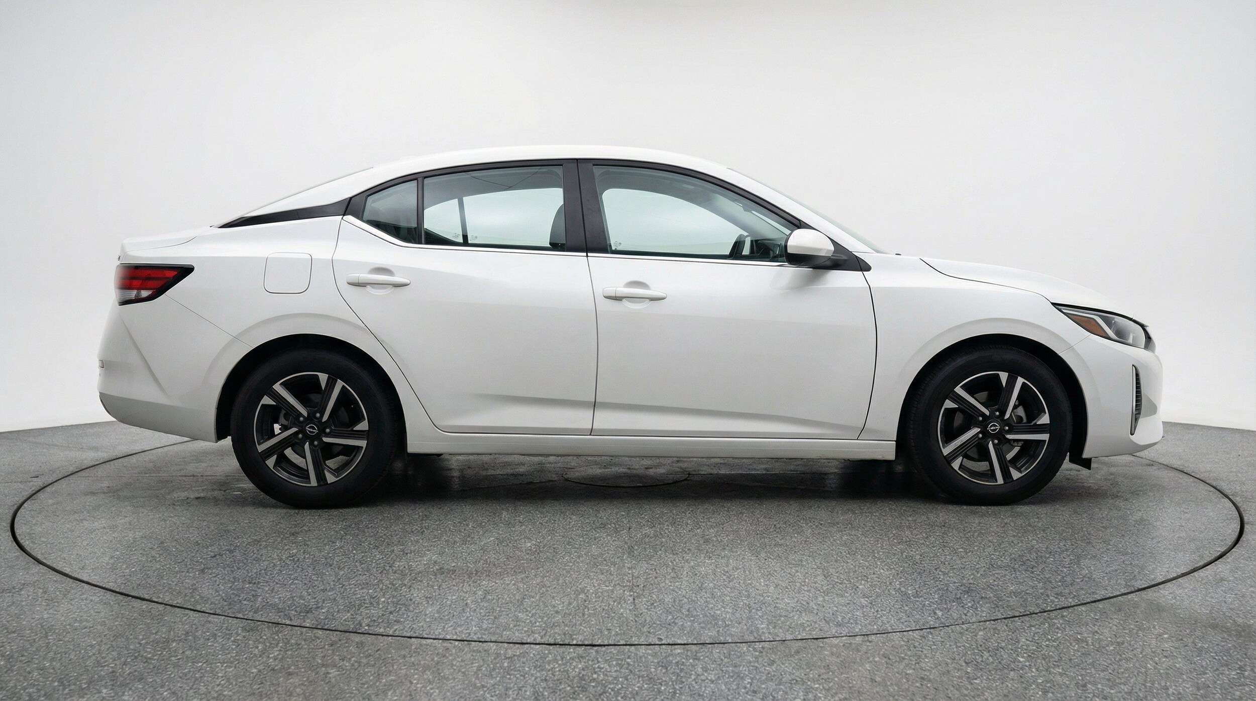 Thumbnail: 2025 Nissan Sentra - 11