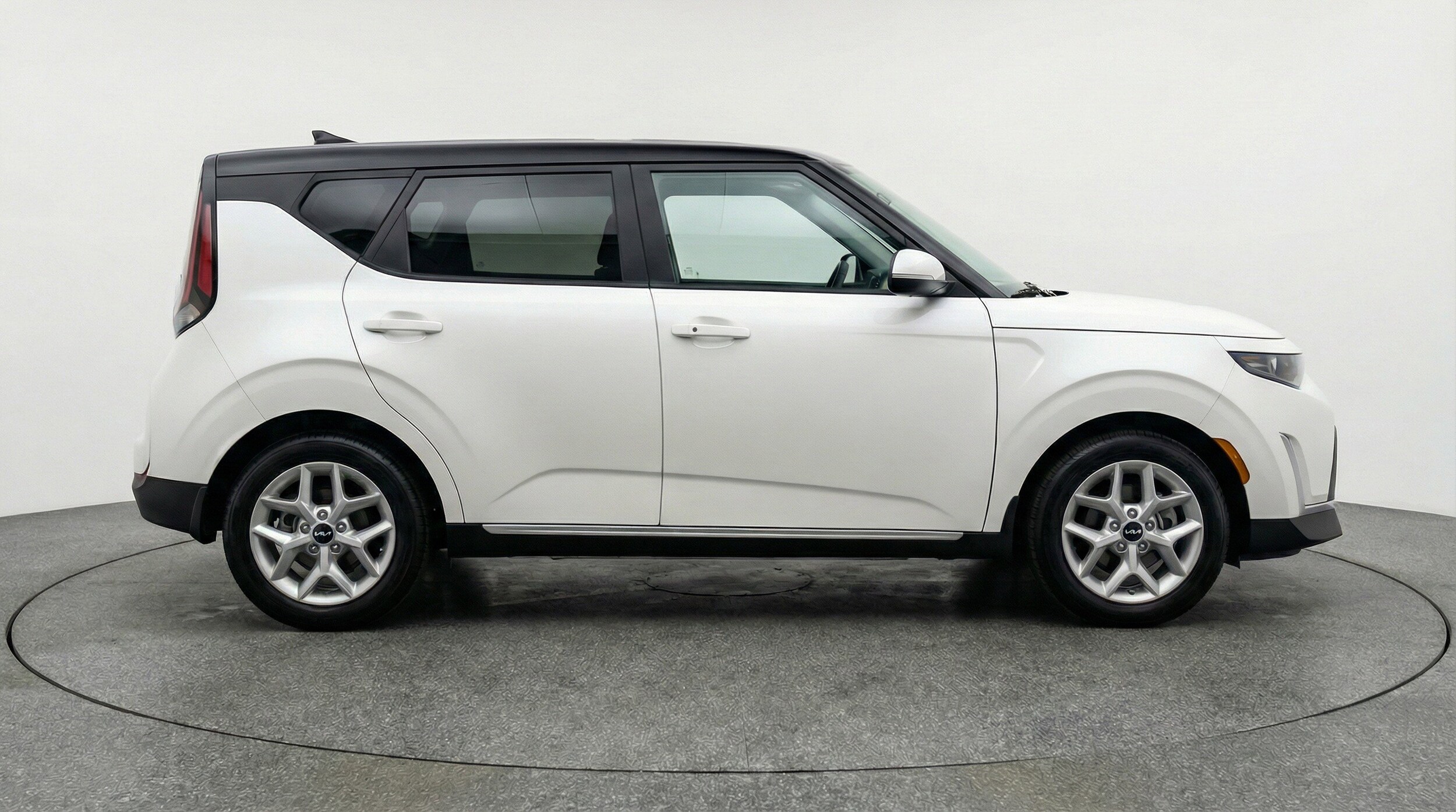 Thumbnail: 2025 Kia Soul - 11