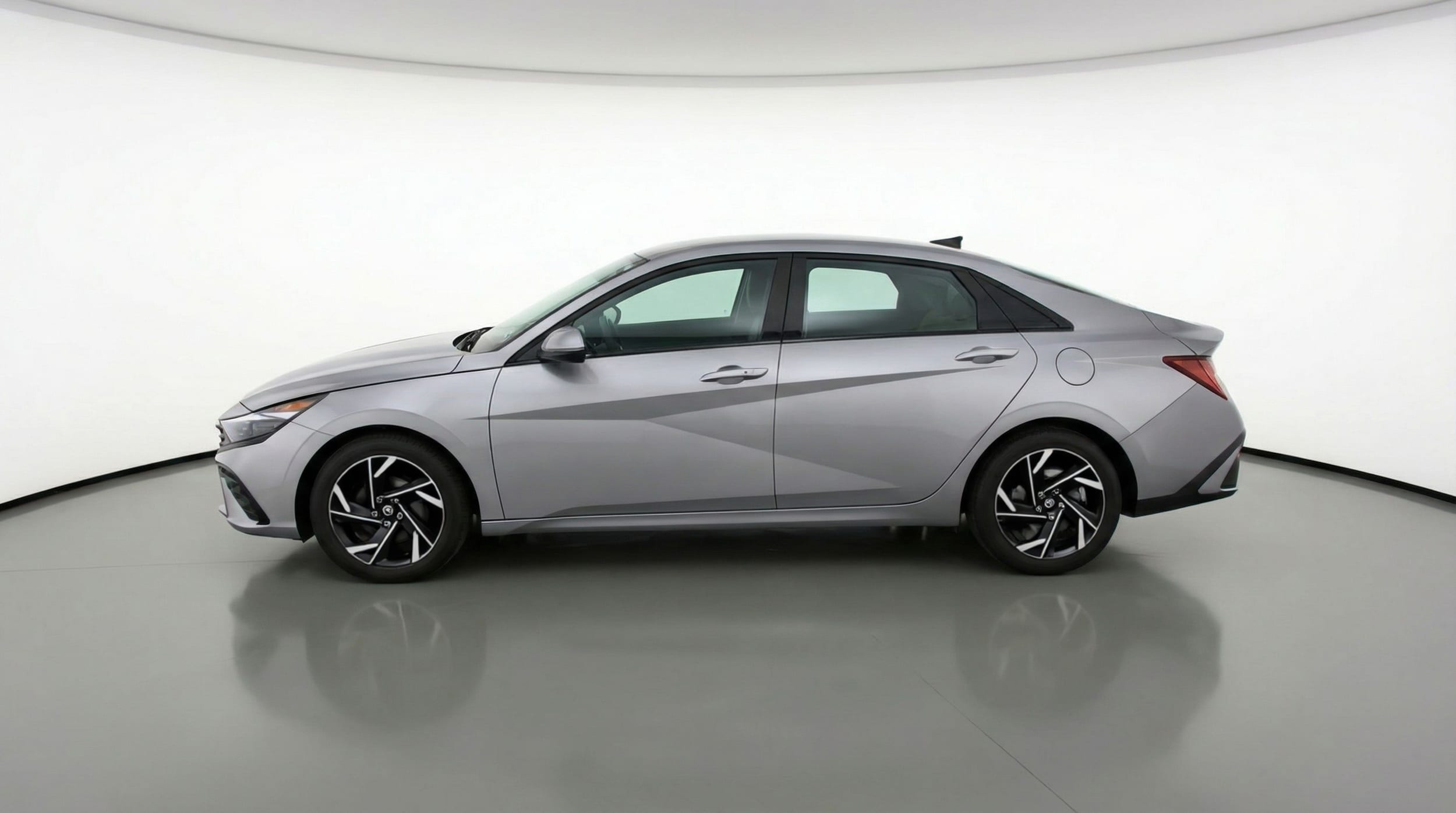 Thumbnail: 2025 Hyundai Elantra - 4