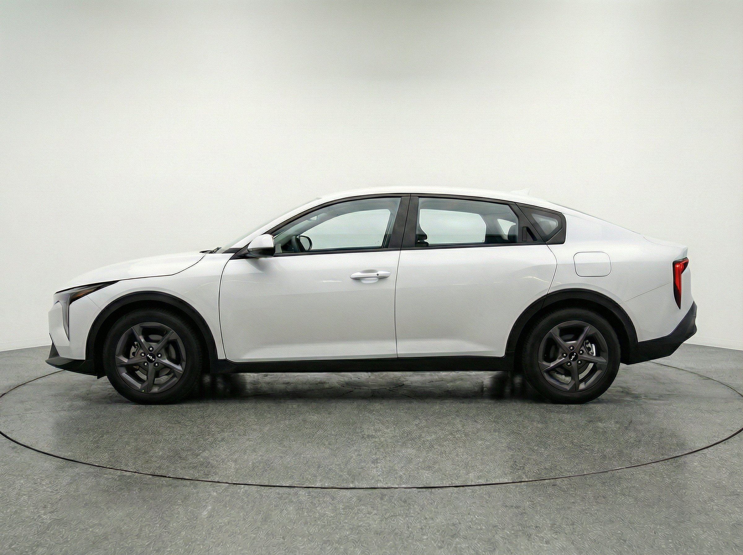 Thumbnail: 2025 Kia K4 - 5