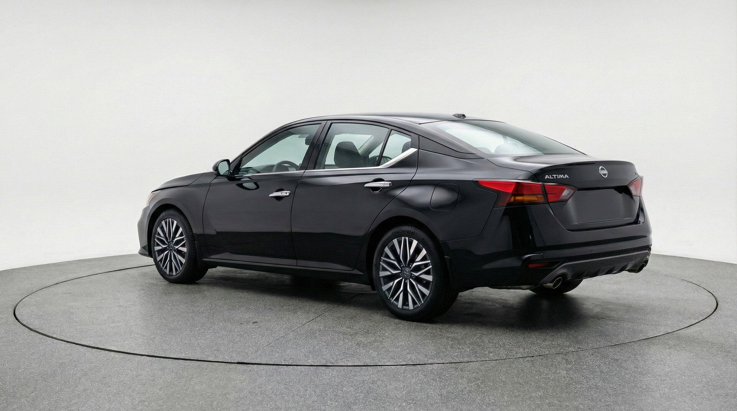 Thumbnail: 2025 Nissan Altima - 6