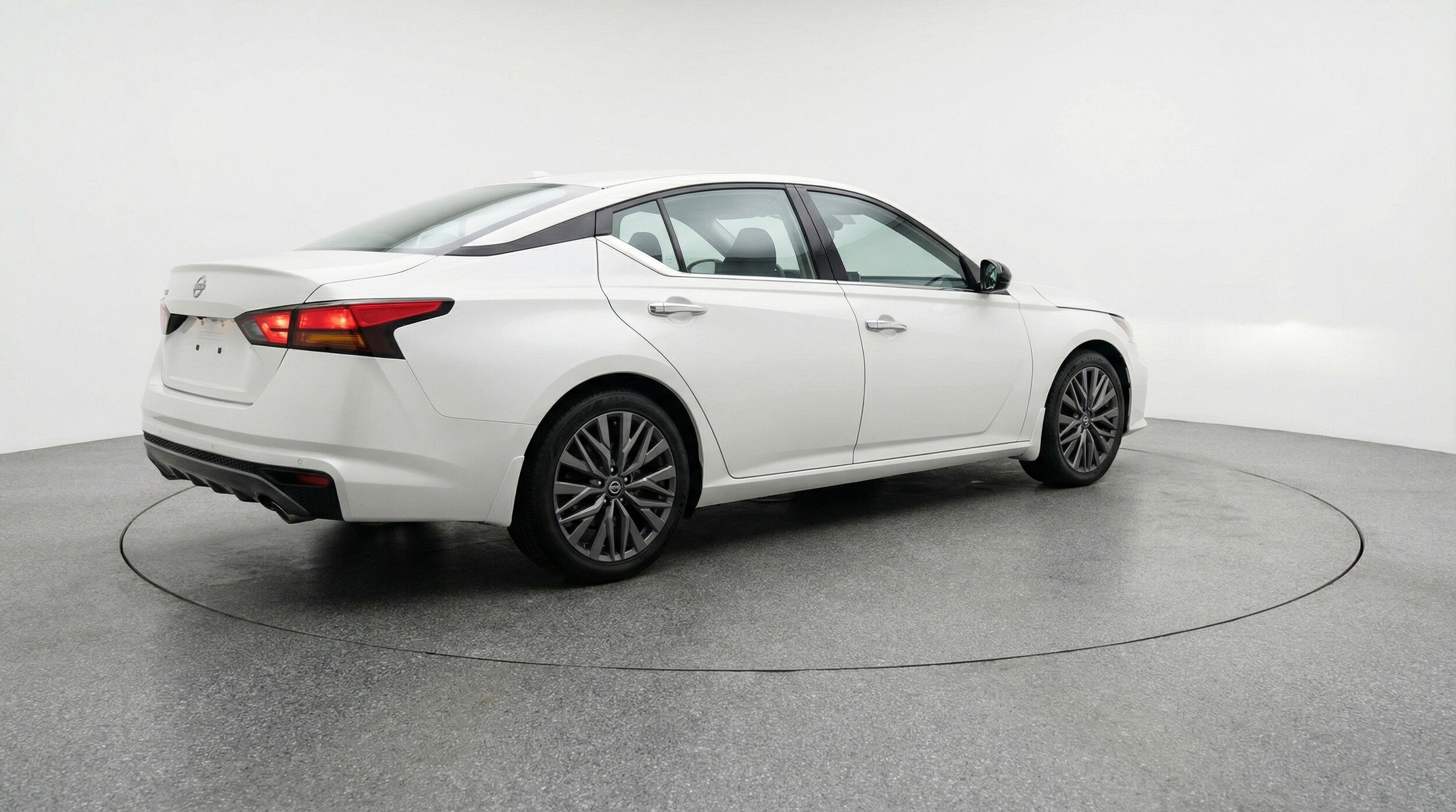 Thumbnail: 2025 Nissan Altima - 9