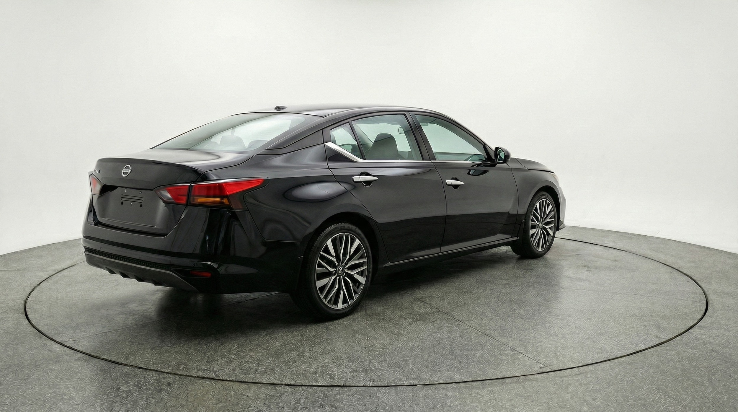 Thumbnail: 2025 Nissan Altima - 7