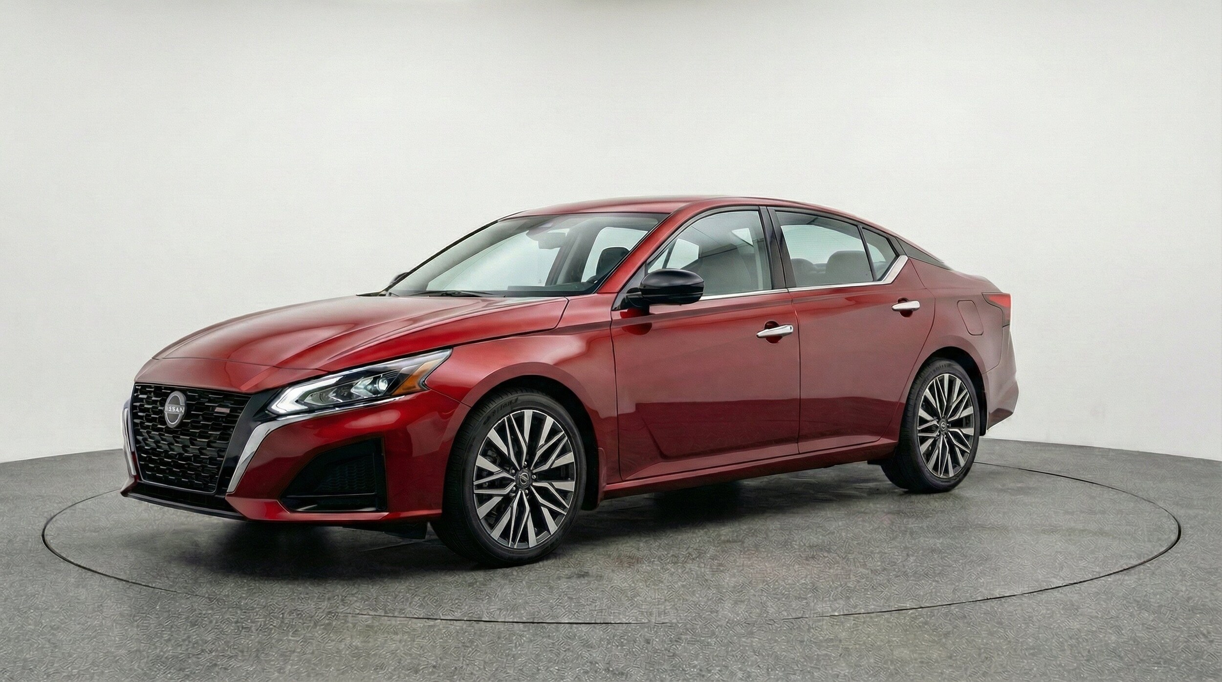 Thumbnail: 2025 Nissan Altima - 3