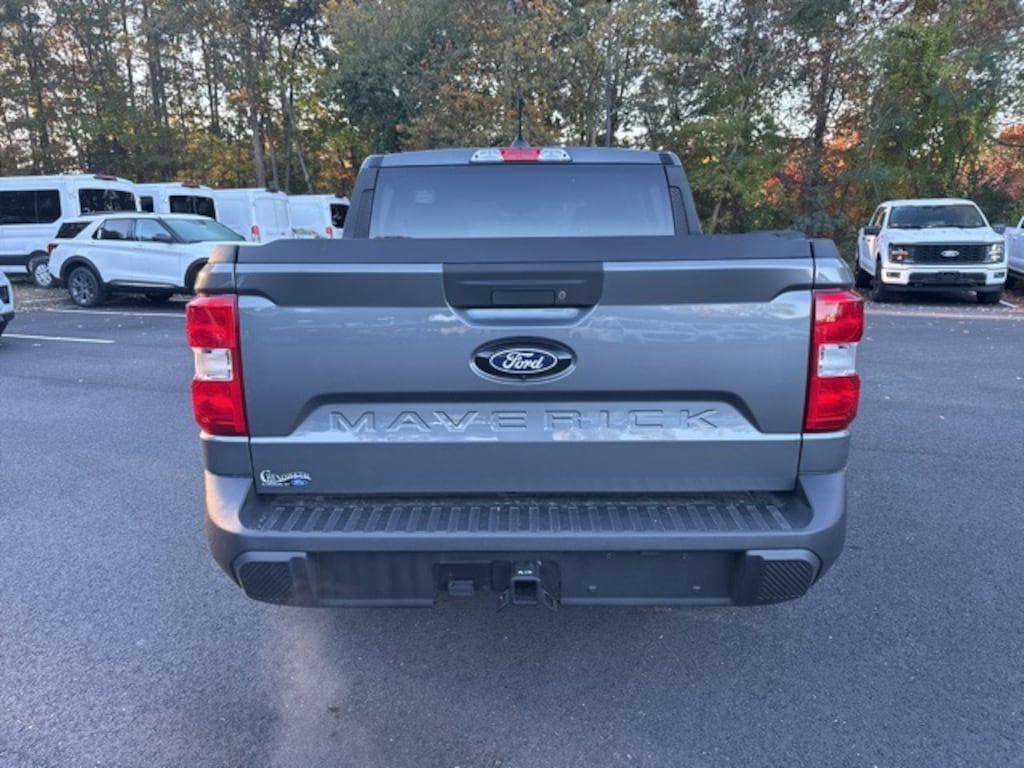 New 2025 Ford Maverick XLT 4D Crew Cab