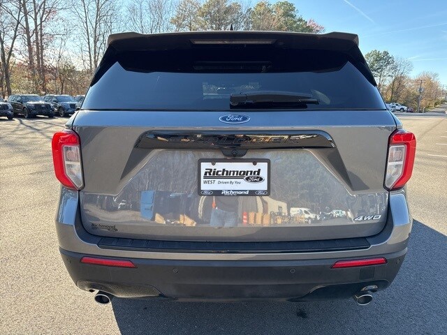 2022 Ford Explorer ST-Line photo 4
