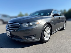 2016 Ford Taurus SEL Sedan