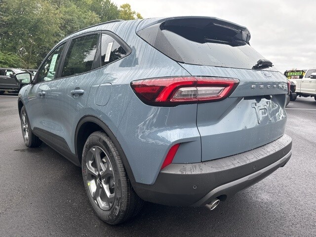 2026 Ford Escape ST-Line photo 3