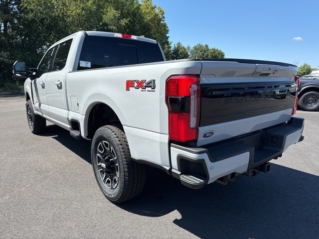2026 Ford F-250 Platinum photo 3