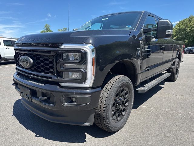 2026 Ford F-350 4D Crew Cab 