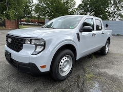 2025 Ford Maverick XL 4D Crew Cab