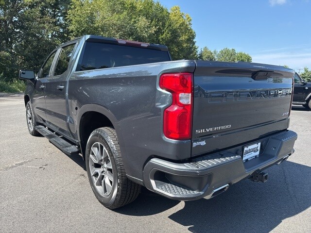 2021 Chevrolet Silverado 1500 RST photo 2