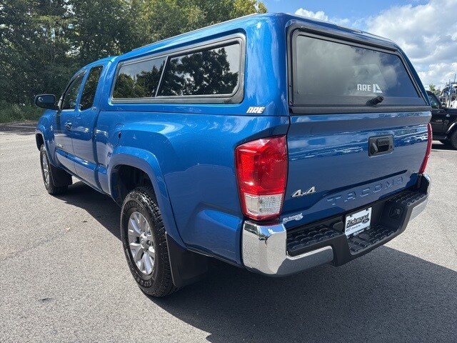 2016 Toyota Tacoma SR photo 3