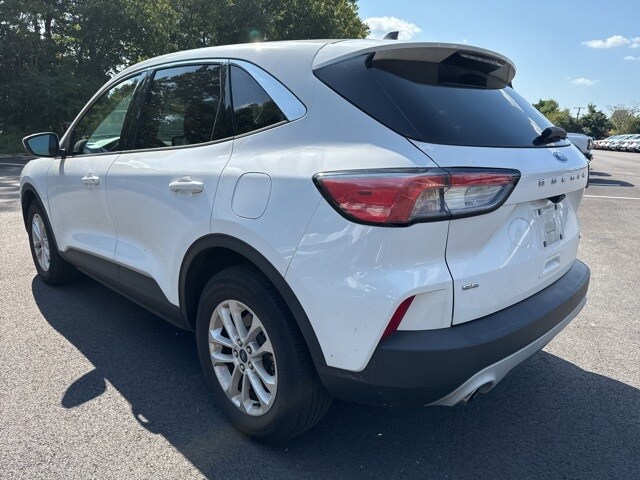 2020 Ford Escape SE photo 3