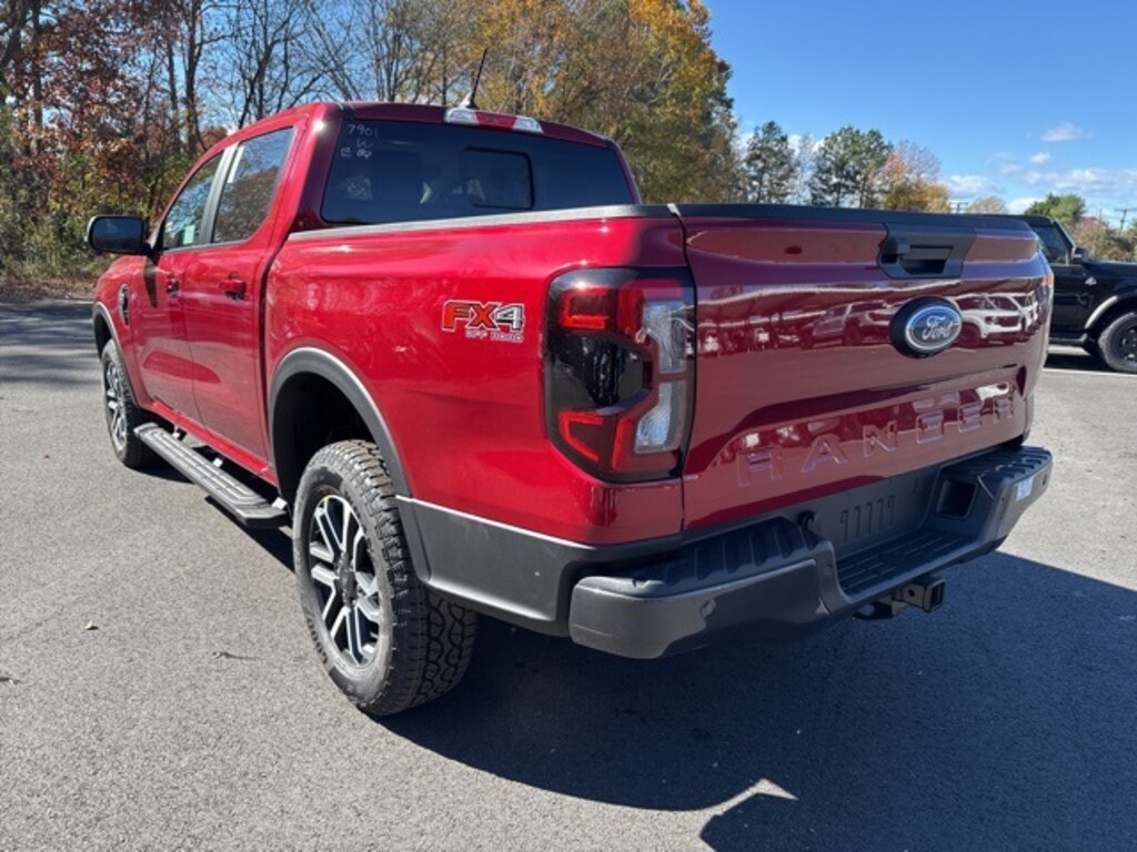 New 2025 Ford Ranger Lariat 4D Crew Cab