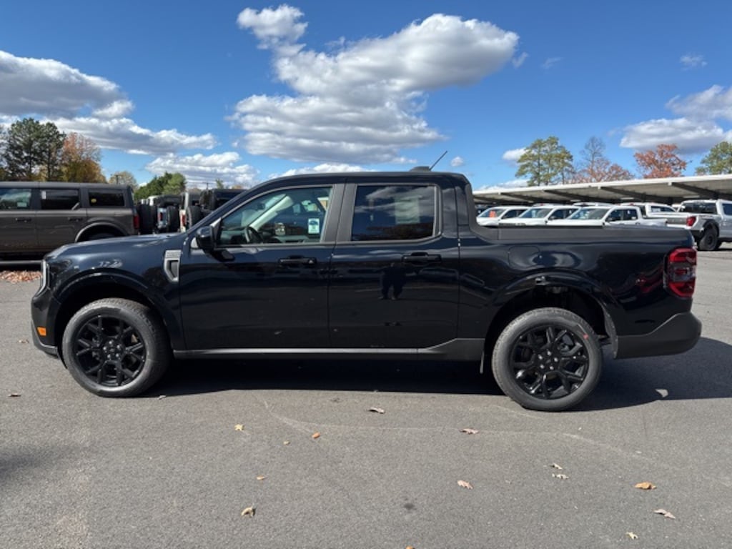 New 2025 Ford Maverick Lariat 4D Crew Cab