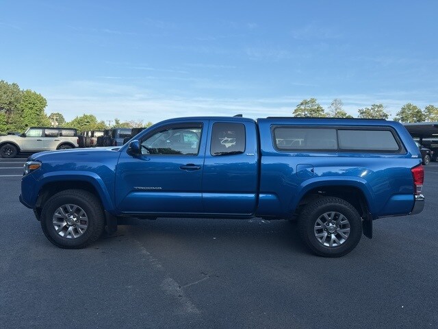 2016 Toyota Tacoma SR photo 2