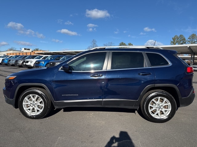 Used 2016 Jeep Cherokee Latitude with VIN 1C4PJMCB4GW122562 for sale in Glen Allen, VA