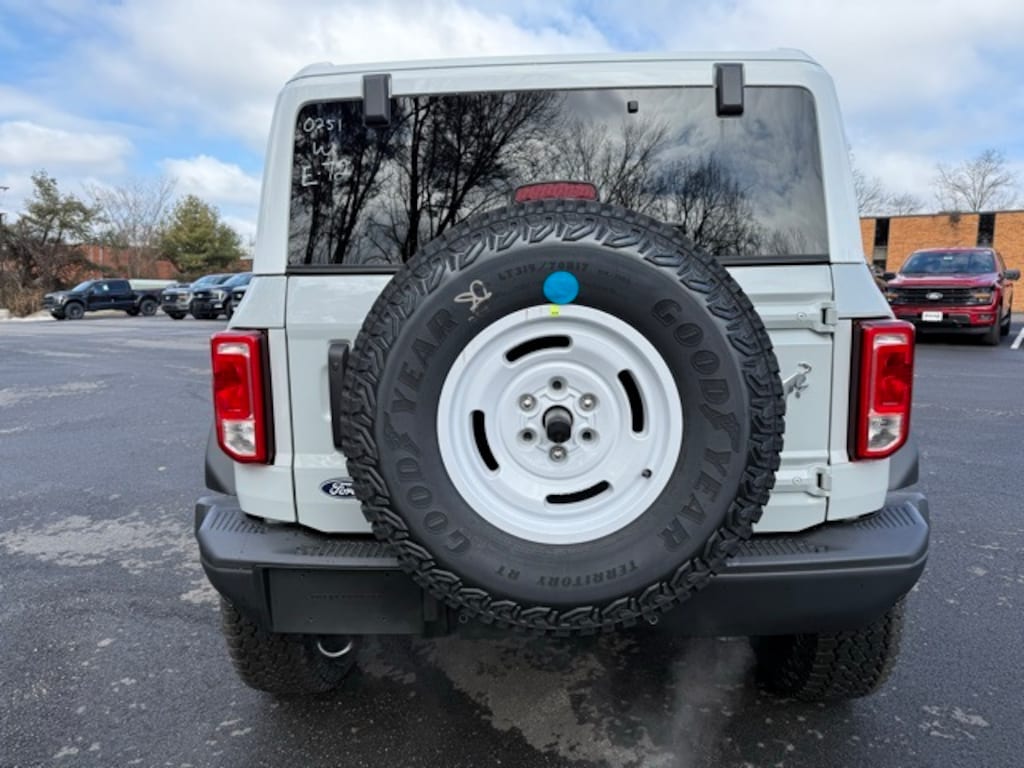 New 2026 Ford Bronco Heritage Edition 4D Sport Utility